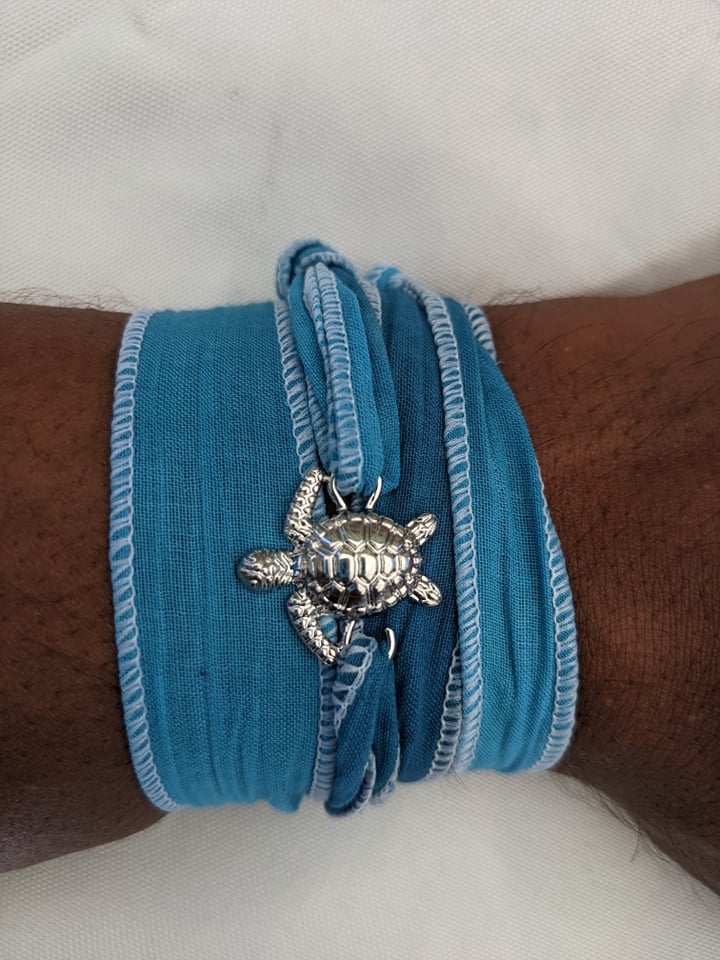 Sea Turtle Cloth Wrap Bracelet (Light Blue/Blue)