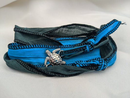 Sea Turtle Cloth Wrap Bracelet (Blue/ Dark Blue)